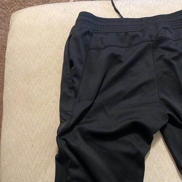 Balance collection means draw string pants in med - Picture 4 of 5